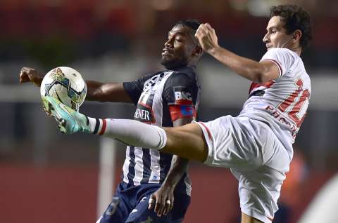 Sao Paulo venció 4-2 a Emelec en el primer juego por cuartos