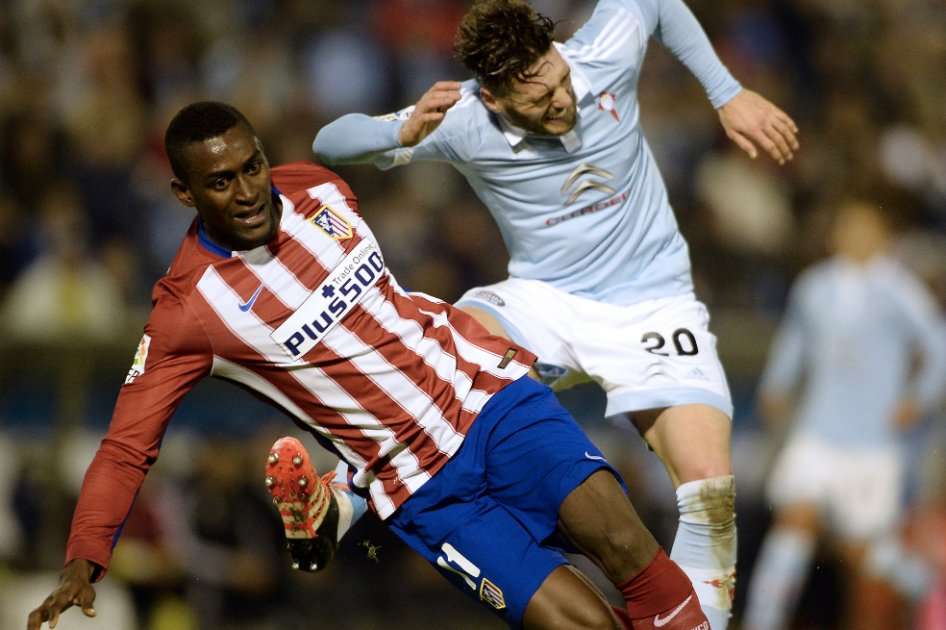 Jackson Martínez (i) en el partido de Copa del Rey contra el Celta de Vigo. / AFP