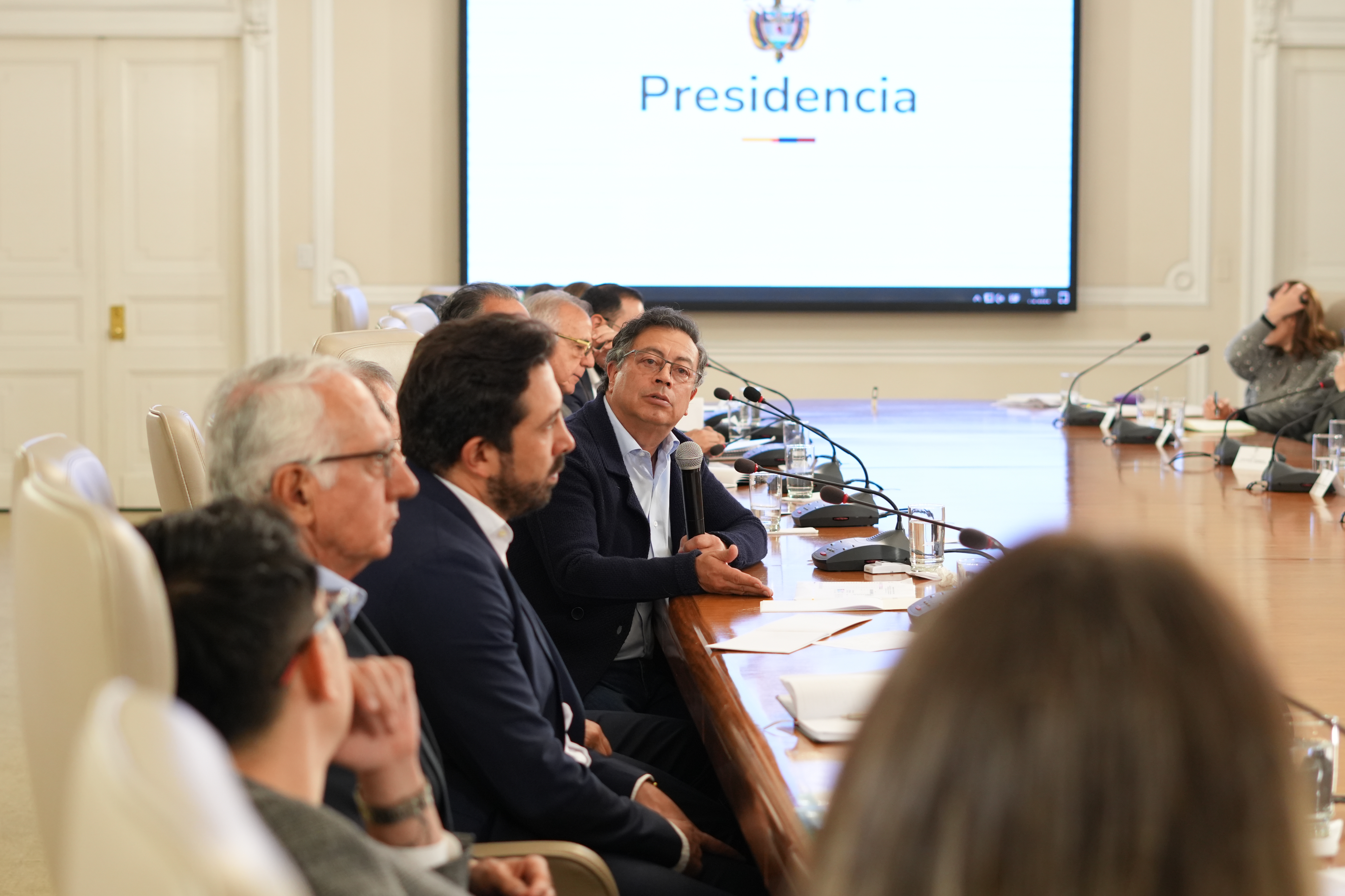 Presidente Gustavo Petro durante consejo de ministros transmitido en vivo.