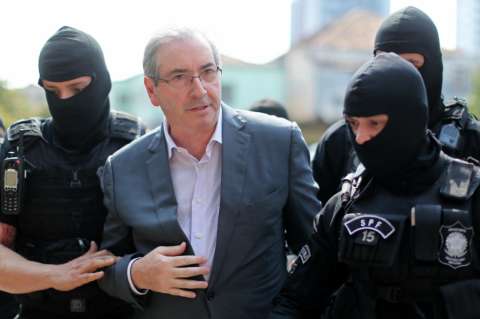 Quince años de cárcel para Cunha, un exintocable de la política brasileña