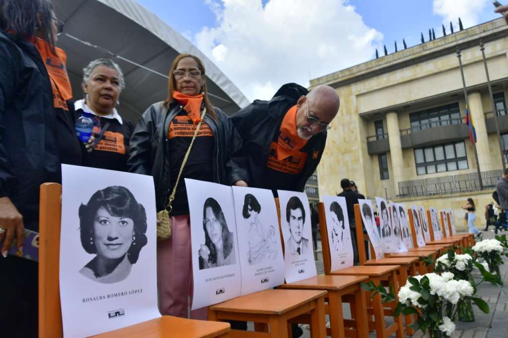 El centro de Bogotá fue escenario de una serie de eventos conmemorativos, al cumplirse cuatro décadas del holocausto del Palacio de Justicia.