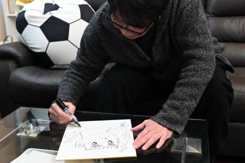 El autor del manga ‘Supercampeones’ quiere conquistar el fútbol profesional japonés
