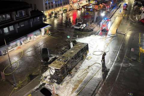 Incendio en un bus de Suiza que dejó al menos 6 muertos pudo ser provocado intencionalmente