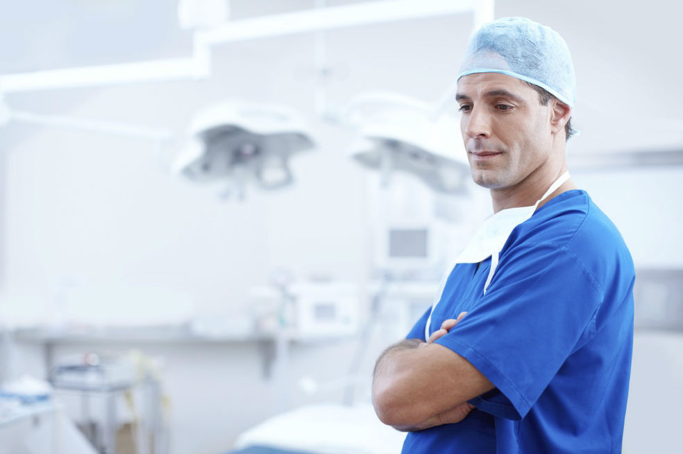 Todos los médicos hacen el juramento hipocrático al graduarse. / Pixabay