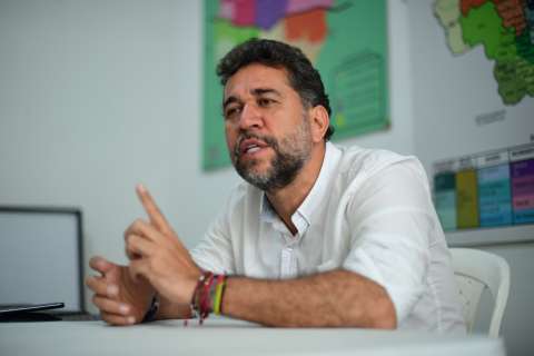 La recta final del expediente contra el embajador León Fredy Muñoz