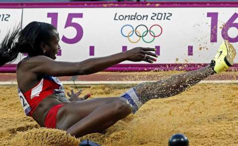 Caterine Ibargüen se baña de plata olímpica