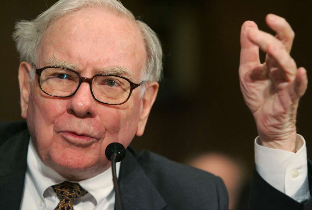 (FILES) Warren Buffett, chairman and CEO of Berkshire Hathaway, testifies before the Senate Finance Committee during a hearing on the Federal Estate Tax on Capitol Hill in Washington, DC, in this November 14, 2007 file photo.