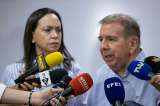 Venezuela: denuncian detención arbitraria de tres asistentes de candidato opositor