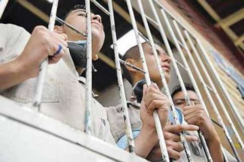¿Hay incentivos a los policías por el número de jóvenes delincuentes que detienen?