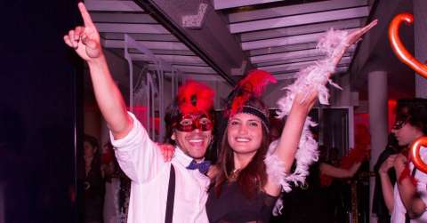 10 años de la firma de abogados Godoy & Hoyos al estilo Cabaret