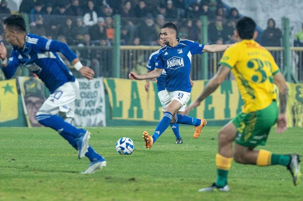 Millonarios mostró una versión muy pobre en la Copa Sudamericana contra Defensa y Justicia.