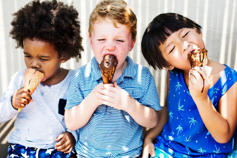 El 17 % de los niños colombianos enfrenta la obesidad: la amarga verdad del azúcar