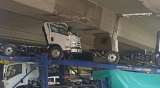 Esto le costaría la imprudencia a conductor que chocó con un puente en Bogotá