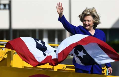 ¿Por qué, si Clinton es tan buena, no le toma más ventaja a Trump?