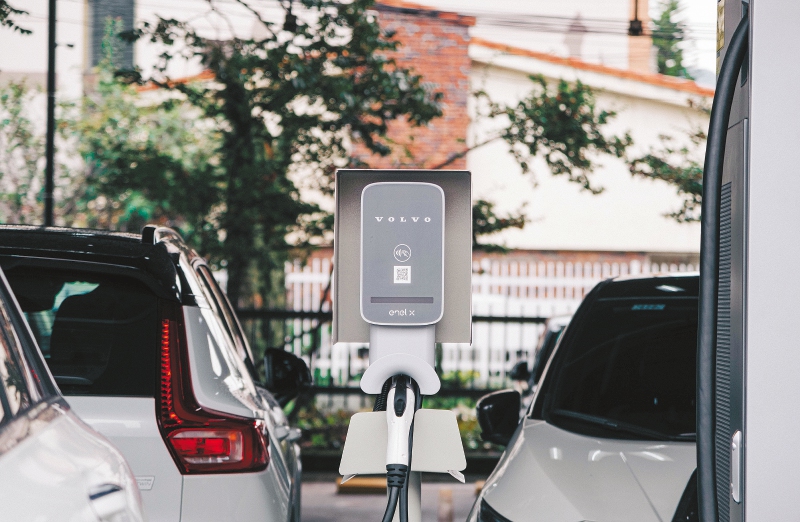 Cualquier usuario de vehículo eléctrico puede recargar la batería en estos puntos de carga (cargador tipo 1). / Cortesía: Volvo