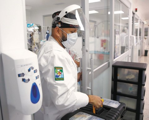 Farmacéuticos, ¿olvidados en la pandemia?