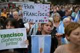 El papa Francisco presenta una “leve mejoría” pero sigue en “estado crítico”