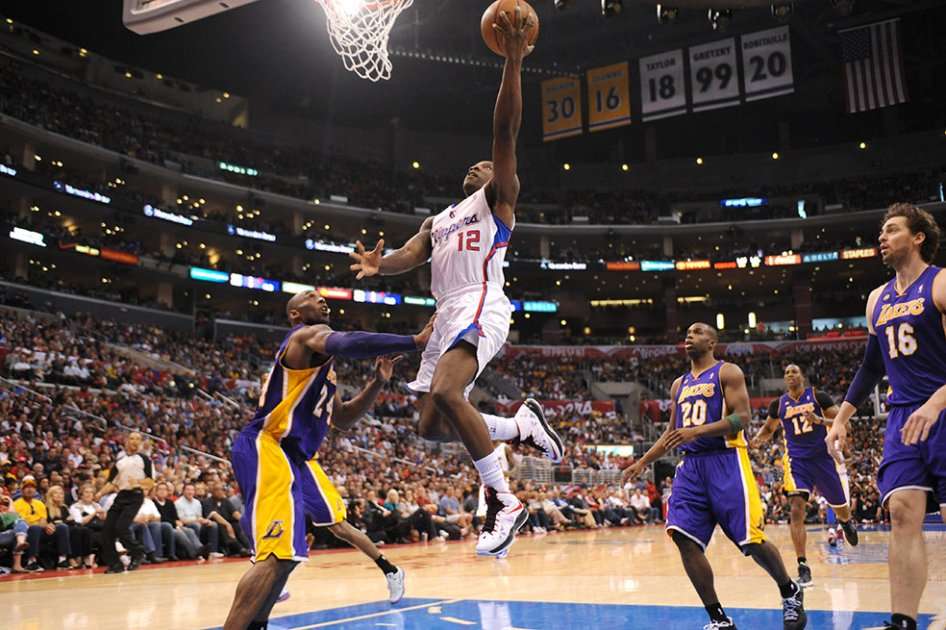 El equipo de Los Ángeles pasó por encima de los Lakers.