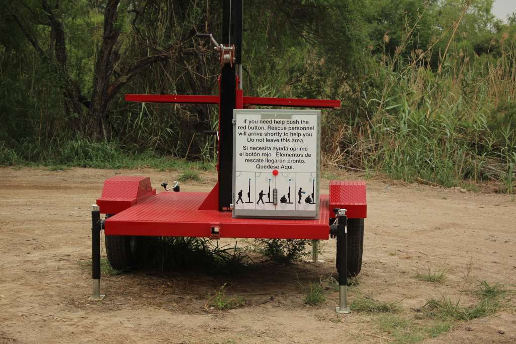 Baliza de rescate en el sector del Valle del Río Grande. Aquí, las personas que necesiten ayuda pueden pedirla.