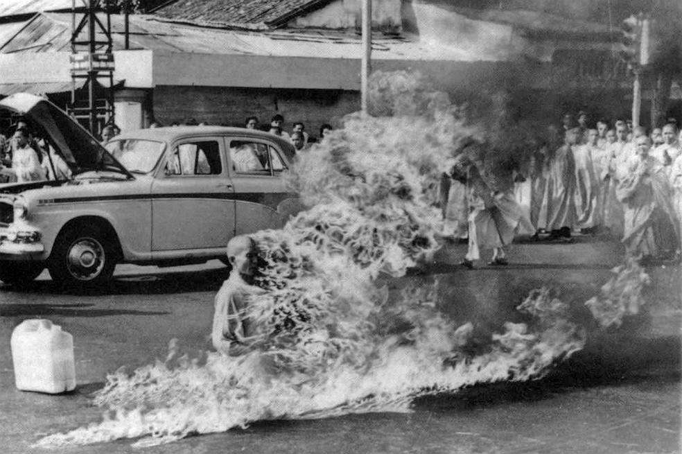 Esta es la imagen de Malcolm Browne que le dio la vuelta al mundo. / Malcolm Browne - AP