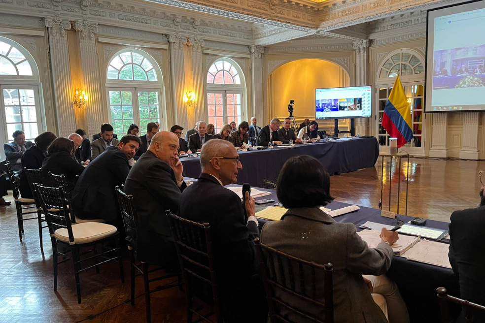 Una delegación de alto nivel del Ejecutivo de Colombia, en la que estuvieron, entre otros, los ministros de Ambiente, Susana Muhamad, y de Hacienda, Diego Guevara, fue acompañada hace una semana por el embajador Daniel García-Peña para abrir espacios de inversión estadounidense en sectores colombianos.