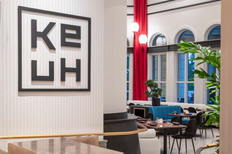 Restaurante KE-UH en  Acqualina Hotel
