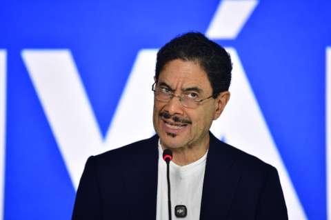 Cepeda reconoce a De la Espriella como presidente: “asumimos con serenidad”
