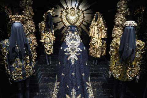 Dolce & Gabbana y su nueva exhibición en Miami revela los secretos de la ‘Alta Moda’