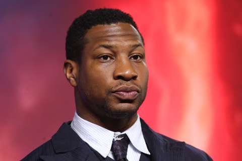 Actor Jonathan Majors, exestrella de Marvel, cae accidentalmente al vacío en rodaje. Video