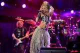 Shakira pospone su gira hasta 2018 por hemorragia en las cuerdas vocales