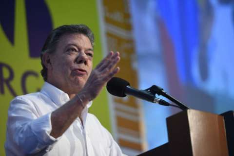 Santos no asistirá a posesión de Jimmy Morales en Guatemala