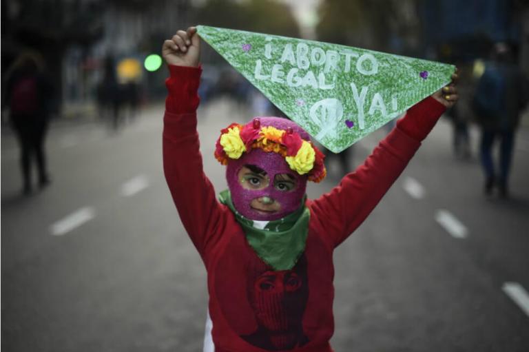 No es necesario que todas creamos en el feminismo