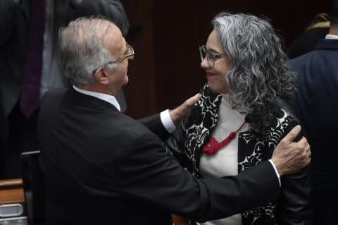 Moción de censura contra el ministro de Defensa también se hundió en el Congreso