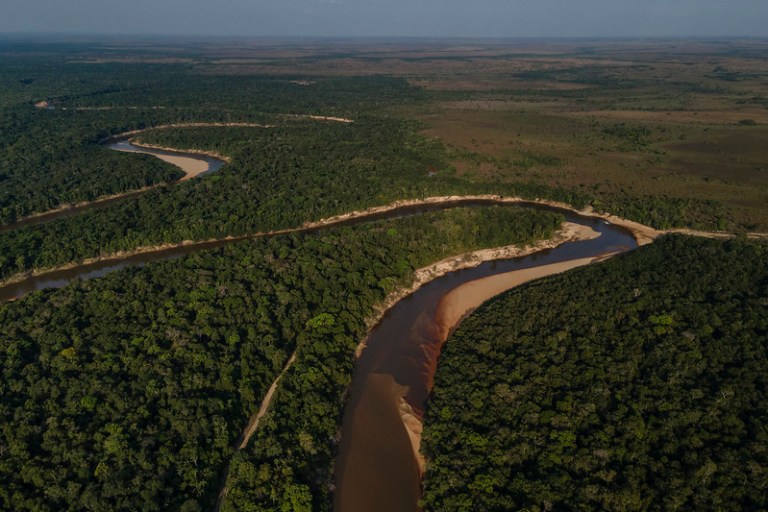 En el municipio de San Martín de los Llanos, en el Meta, fue declarado el nuevo Parque Nacional Natural Serranía de Manacacías, el cual abarcará aproximadamente 68.030 hectáreas que albergan 12 ecosistemas estratégicos pertenecientes de la región de la Orinoquía.