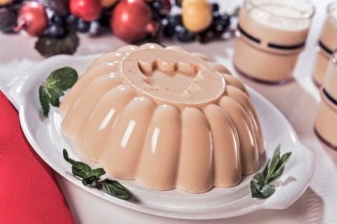 Postre: gelatina de café con un toque de licor