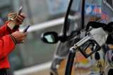 Radican proyecto para cambiar fórmula que fija precio de combustibles
