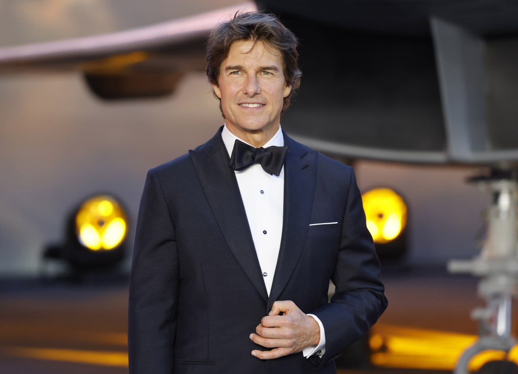 London (United Kingdom), 19/05/2022.- American actor Tom Cruise attends the Royal Film Performance of 'Top Gun: Maverick' in Leicester Square Gardens, London, Britain, 19 May 2022. This is the 72nd Royal Film Performance which raises money for the charity which supports people working behind the scenes of the UK's film and television industry. (Cine, Reino Unido, Londres) EFE/EPA/TOLGA AKMEN