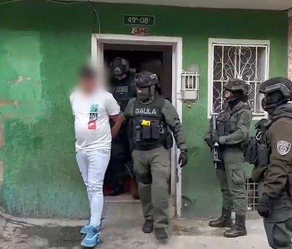 Sería el responsable de lanzar un artefacto explosivo contra la fachada de un motel, el pasado 20 de julio.