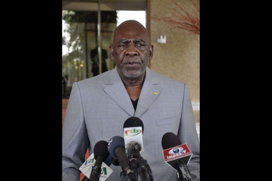 Cheick Modibo Diarra, quien anunció en la madrugada del martes su dimisión / AFP