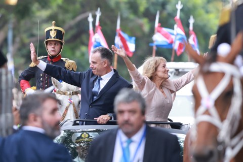 Este es Yamandú Orsi, el discípulo de Mujica que asume como presidente de Uruguay