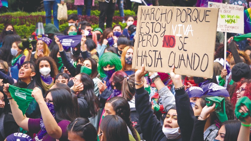 En el primer semestre de 2021 se registraron 379 mujeres víctimas de feminicidio en el país.