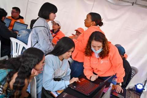 Abiertas las inscripciones de ‘Jóvenes a la E’ ¡2.700 becas de educación superior!