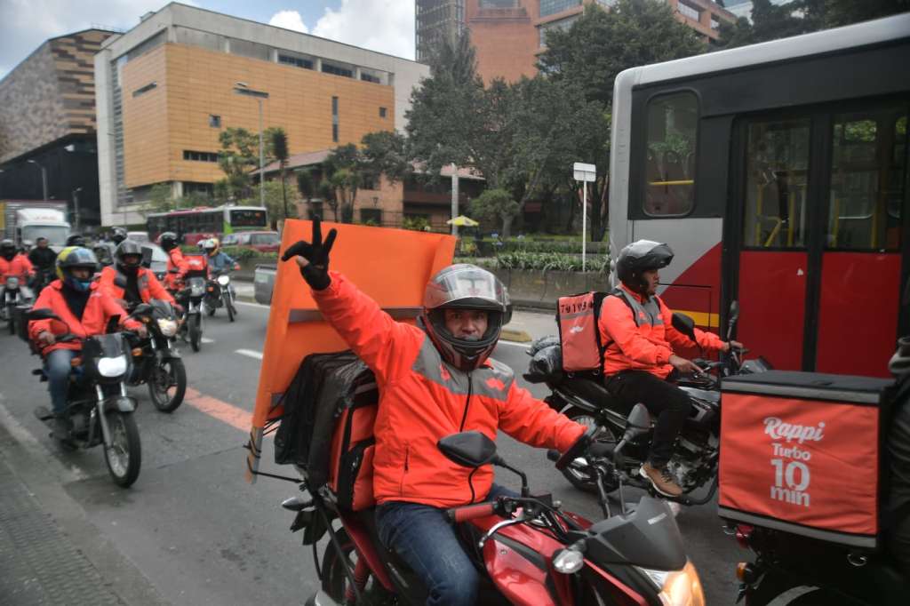 Incluso, hace unos días, el CEO de Rappi se manifestó ante la reforma laboral, y señaló que esta dejaría al 90% de los rappitenderos sin ingresos.