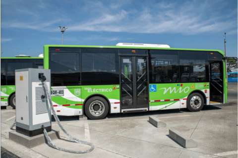 Cali pone a rodar los primeros 26 buses eléctricos del país