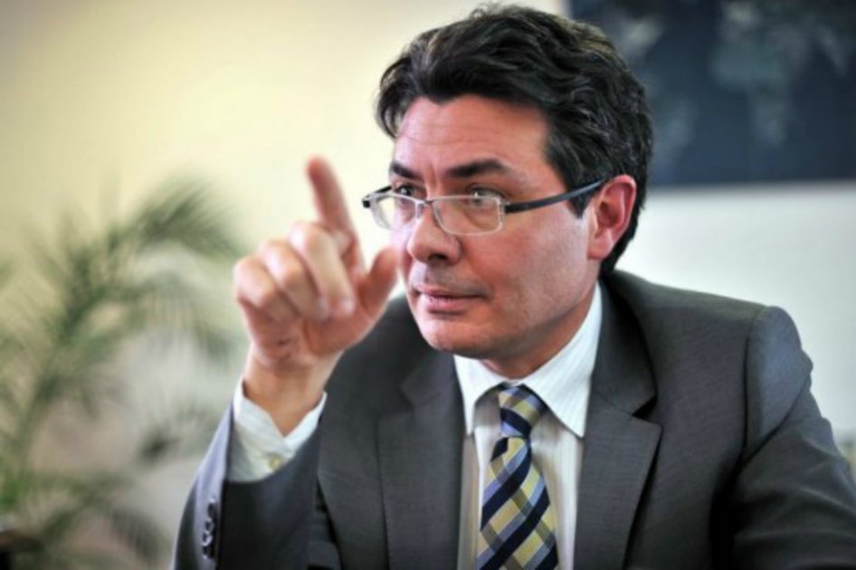 Alejandro Gaviria es el ministro de salud y uno de los líderes por rebajar el precio de Imatinib. / Archivo.