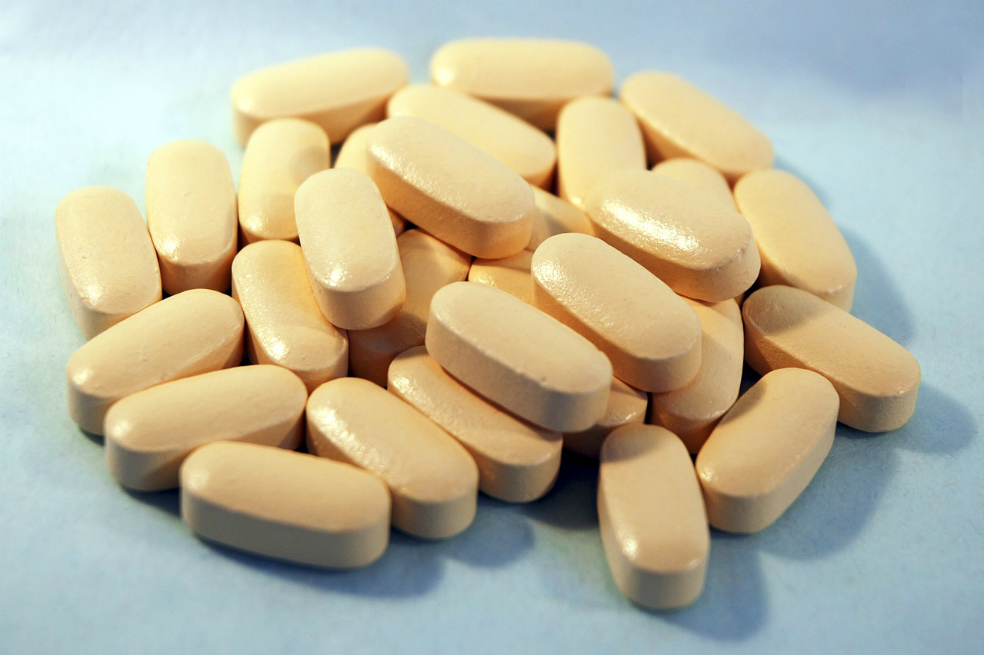 El acuerdo también prevé cambios en la industria farmacéutica para poner fin a la epidemia y evitar que se repita.