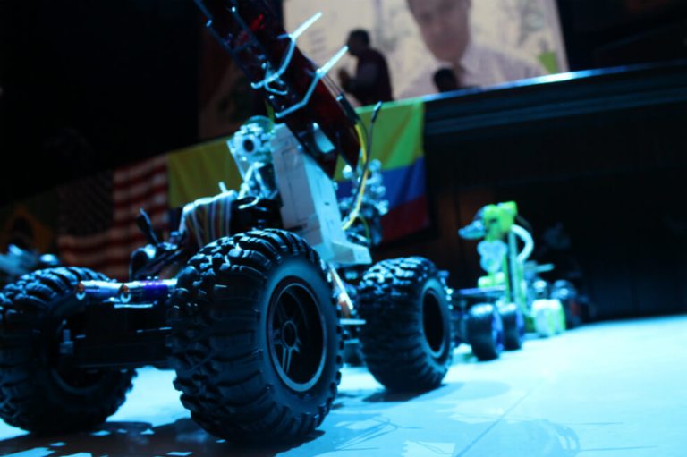 Dos colegios representarán a Colombia en el Mundial de Robótica en Uruguay
