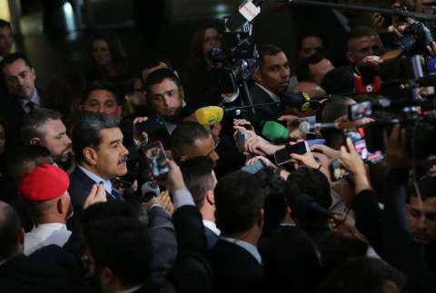Escoltas de Nicolás Maduro agredieron a la prensa tras la cumbre en Brasilia