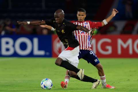 Junior falló un penalti y desperdició la oportunidad de bajar al líder América