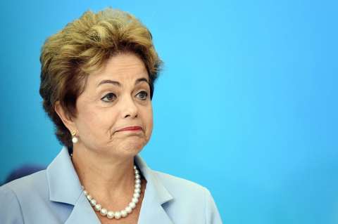 Dilma Rousseff, contra las cuerdas